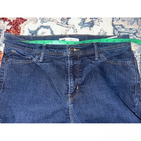 Levis 512 Perfectly Slimming Boot Cut Jeans Women's 12 Dark Wash Denim - Picture 10 of 13